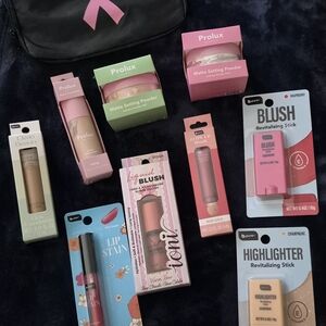 Matte Setting Powder - Pink and Green